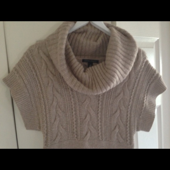 Beige sweater dress - Picture 2 of 3