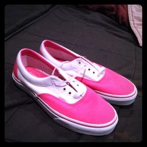 Pink and white vans ⭐reserved⭐
