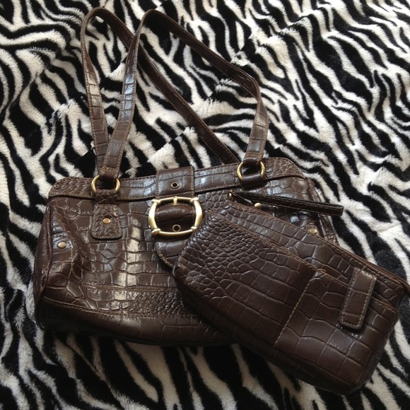 *SOLD*Brown purse with wallet(:
