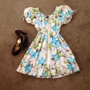 Price reduced! Very cute country dress