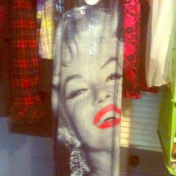 Marilyn Monroe sequence dress
