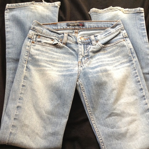 American eagle flare jeans(: