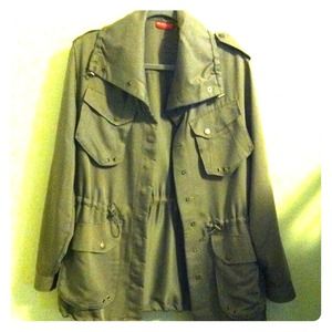 Light weight coat/jacket.