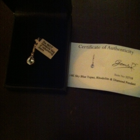 Genuine 14K sky blue topaz and diamond pendant - Picture 1 of 3