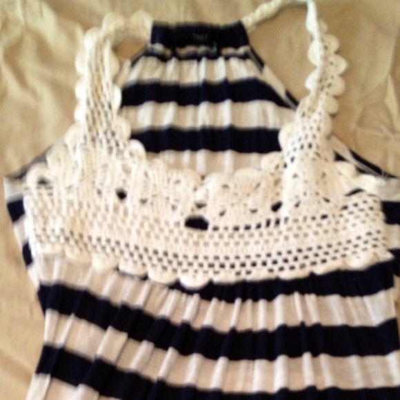 Trendy Spring/Summertime Outfit - Picture 4 of 4
