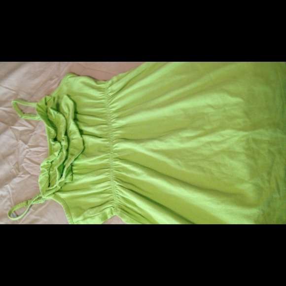 Set of Ruffled Tanks - Picture 3 of 3