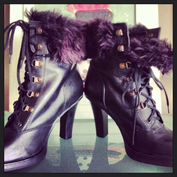 ✂REDUCED✂Super Fun Black Leather Boots NWOB! - Picture 3 of 3