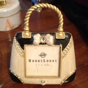 Frame & figurine bundle for baboski