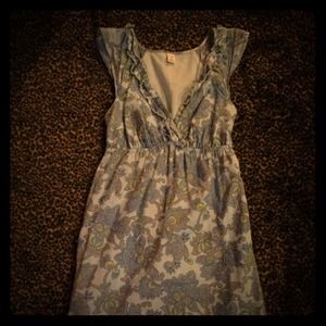 Old Navy summer dress.