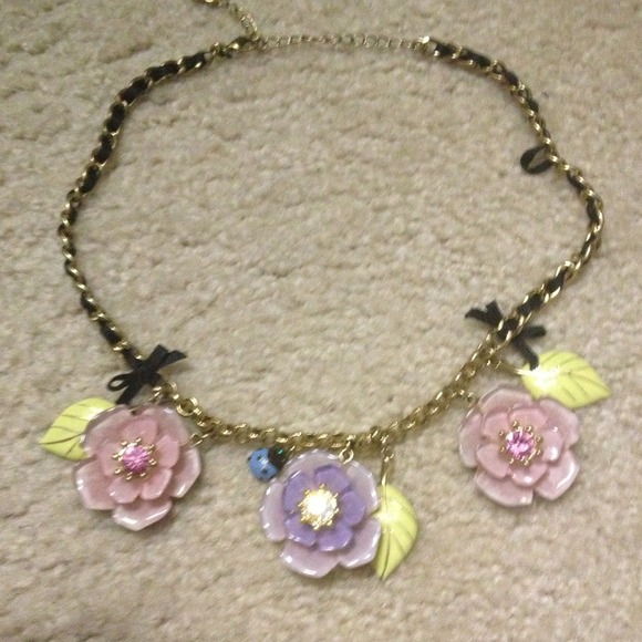 **REDUCED** 🎉🎉 BJ charm necklace