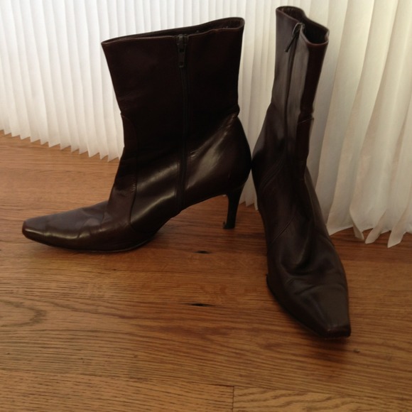 Cole Haan brown boots. 3" heel, 8" high boot. - Picture 2 of 4