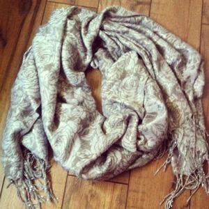 Rose pattern silver sparkly scarf