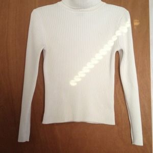 White/ivory gap stretch ribbed sweater