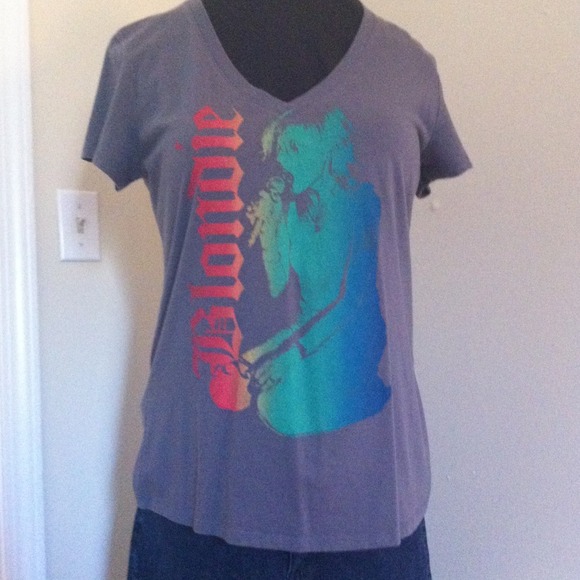 "Blondie" Graphic Tee & Black Hat