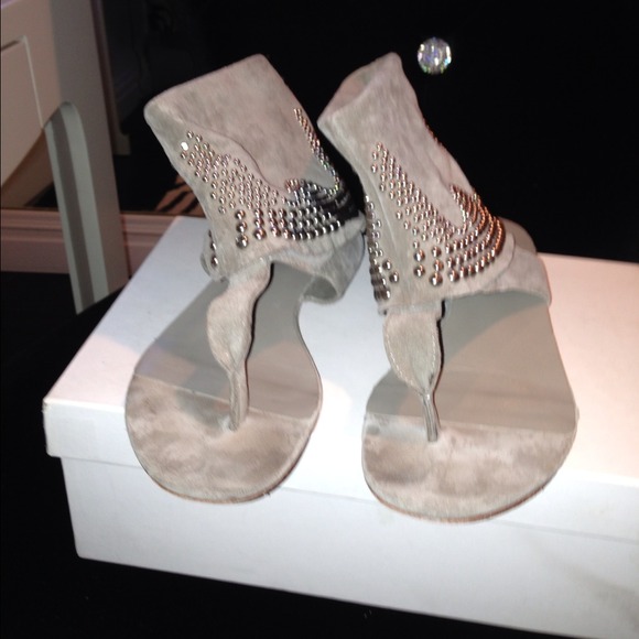 💥REDUCED💥 Beautiful Aqua Sandals - Picture 2 of 3