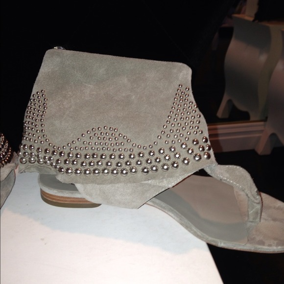 💥REDUCED💥 Beautiful Aqua Sandals - Picture 3 of 3