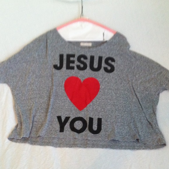 Jesus loves you shirt🌹bundled🌹for lilmisschic