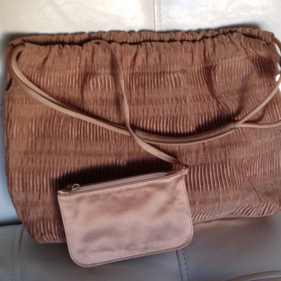 GUCCI Satin Handbag