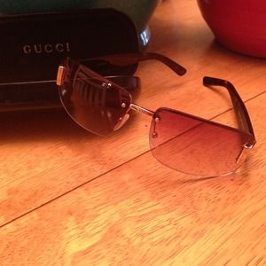 Gucci sunnies!