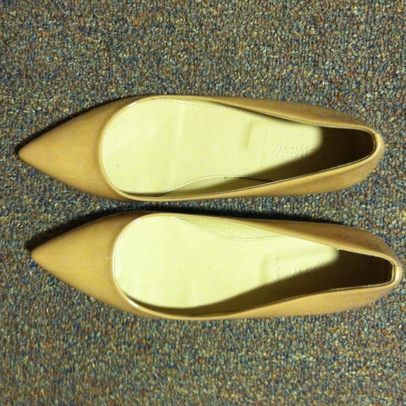 Jcrew nude patent flats size 7.5