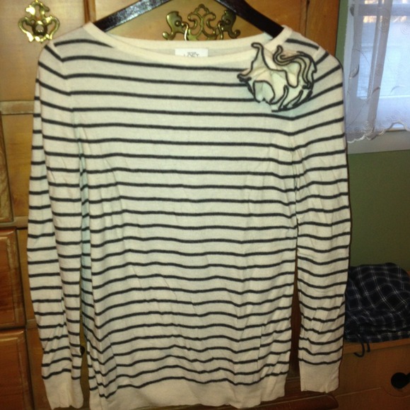 Lightweight stripped sweater