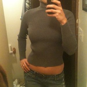 Very cute express turtleneck