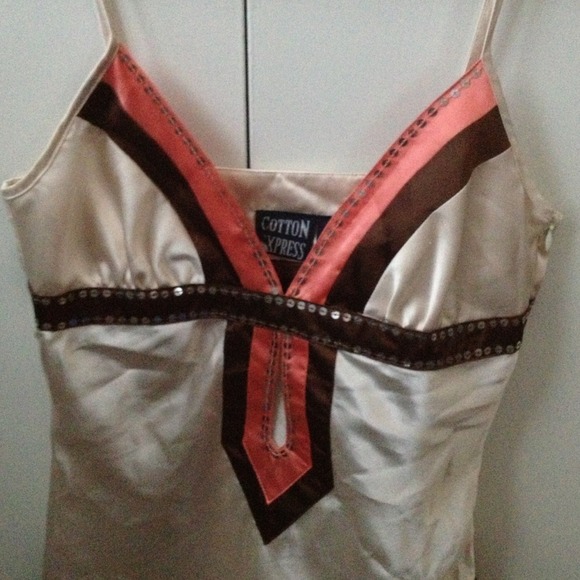 Color block top - Picture 2 of 4