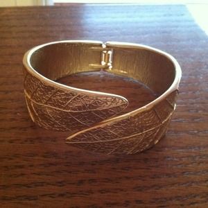 Leaf bracelet!