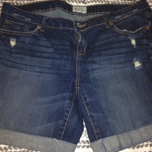 Sold!! Reserved!! Aero long shorts
