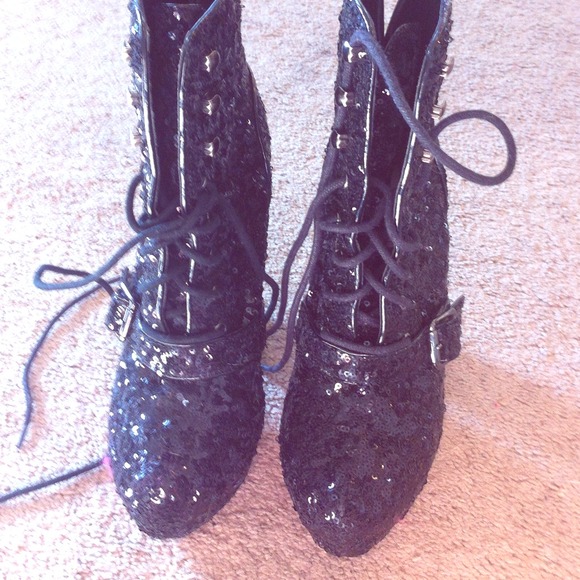Lightly used Steve Madden sparkle boots