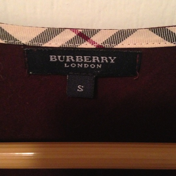 Authentic Burberry - Picture 2 of 3