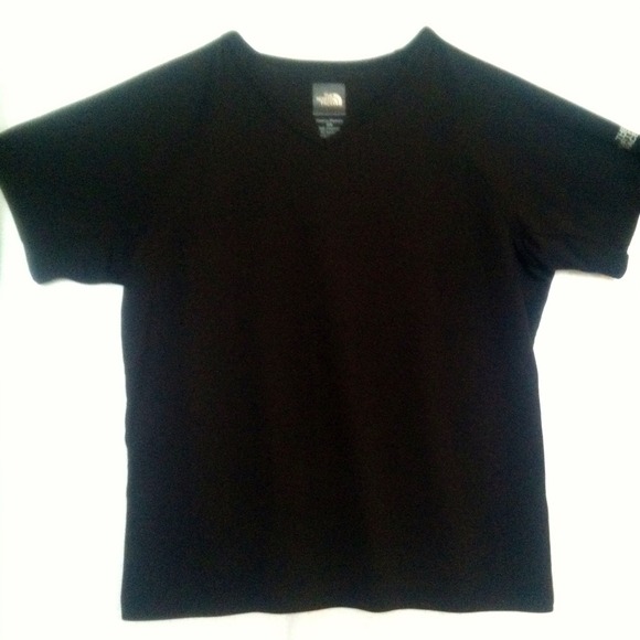 North Face sports shirt black M