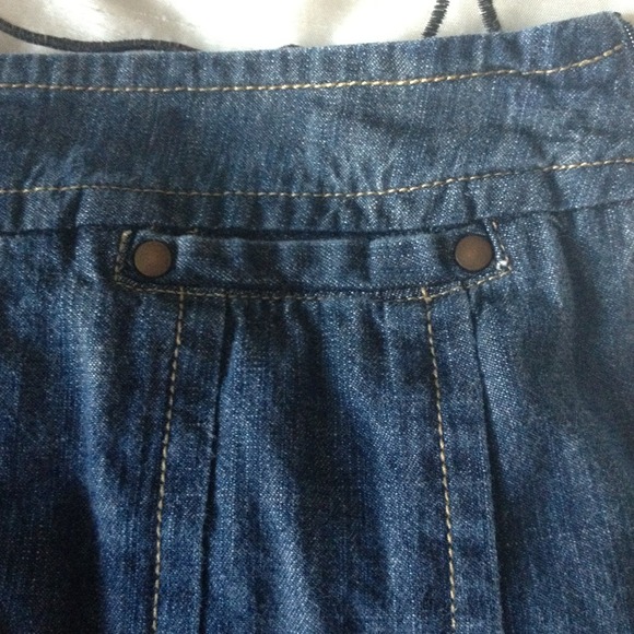 Denim skirt - Picture 2 of 2