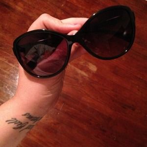 D&G black sunglasses like new