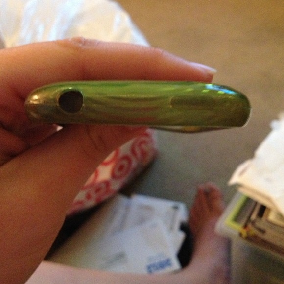 Durable rubber iPhone 3GS case! - Picture 3 of 4