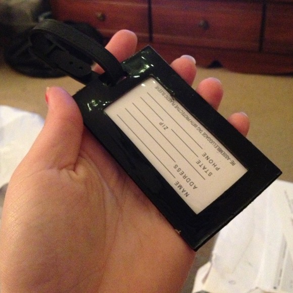 Luggage tag! - Picture 2 of 2