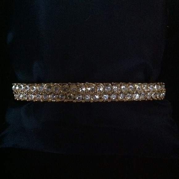 🔴Sold Bundle🔴Gold Bangle with crystals