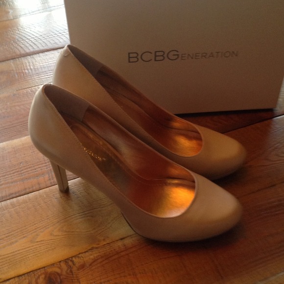 BCBG Shoes - BCBGENERATION "Tinas" Nude Dallas Vintage Pump
