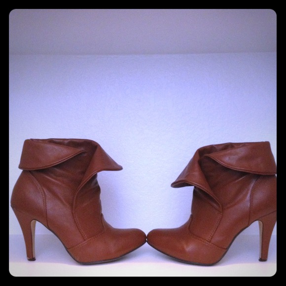 Glaze tan ankle boots sz 7