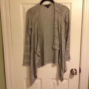 Sweater/cardigan