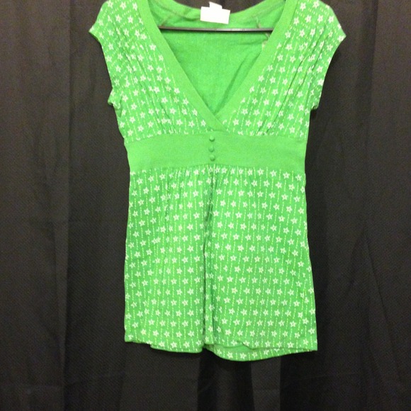 🔗Sold in bundle🔗 Self Esteem green Shirt