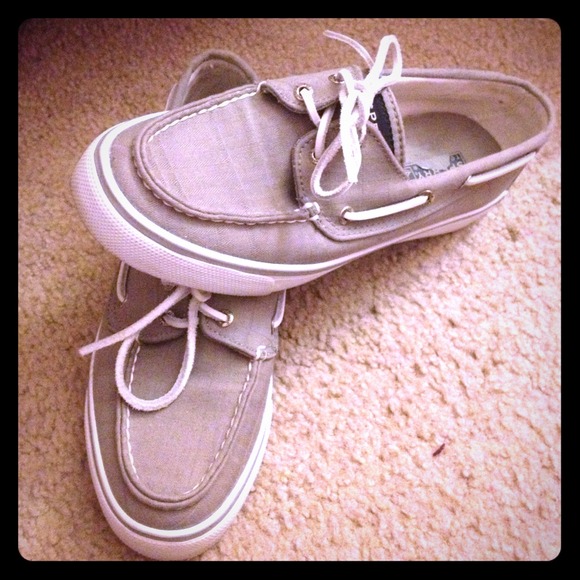 Gray Sperrys!