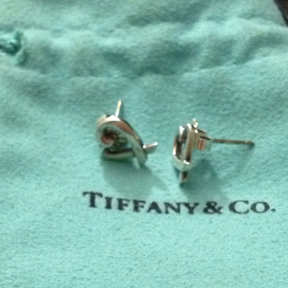 *Sold* authentic Tiffany Paloma Picasso earrings