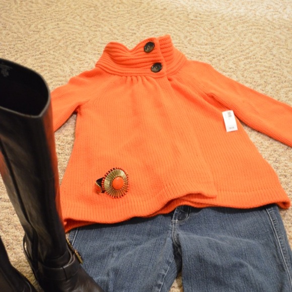 ✨"Old Navy" Orange Sweater✨