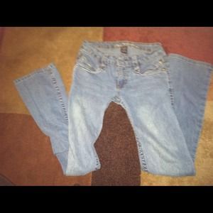 Straight leg blue jeans