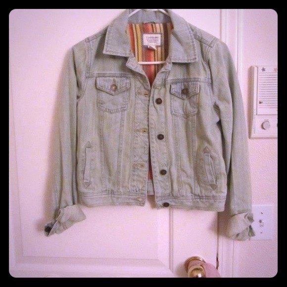 ❌SOLD❌ Light denim jean jacket