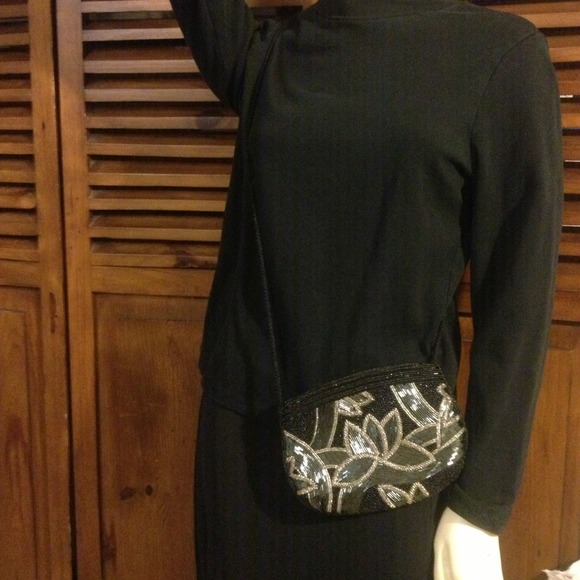 Beaded Cross Body Evening Bag - Picture 1 of 4