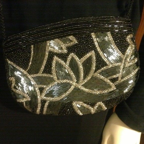 Beaded Cross Body Evening Bag - Picture 2 of 4