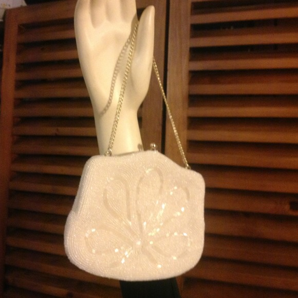 Vintage White Beaded Evening Bag - Picture 2 of 4