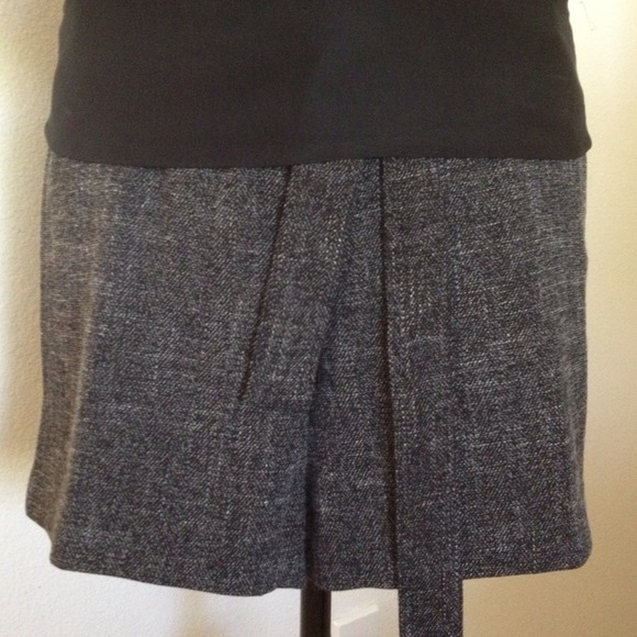Black /Gray The Limited Shorts - Picture 2 of 4